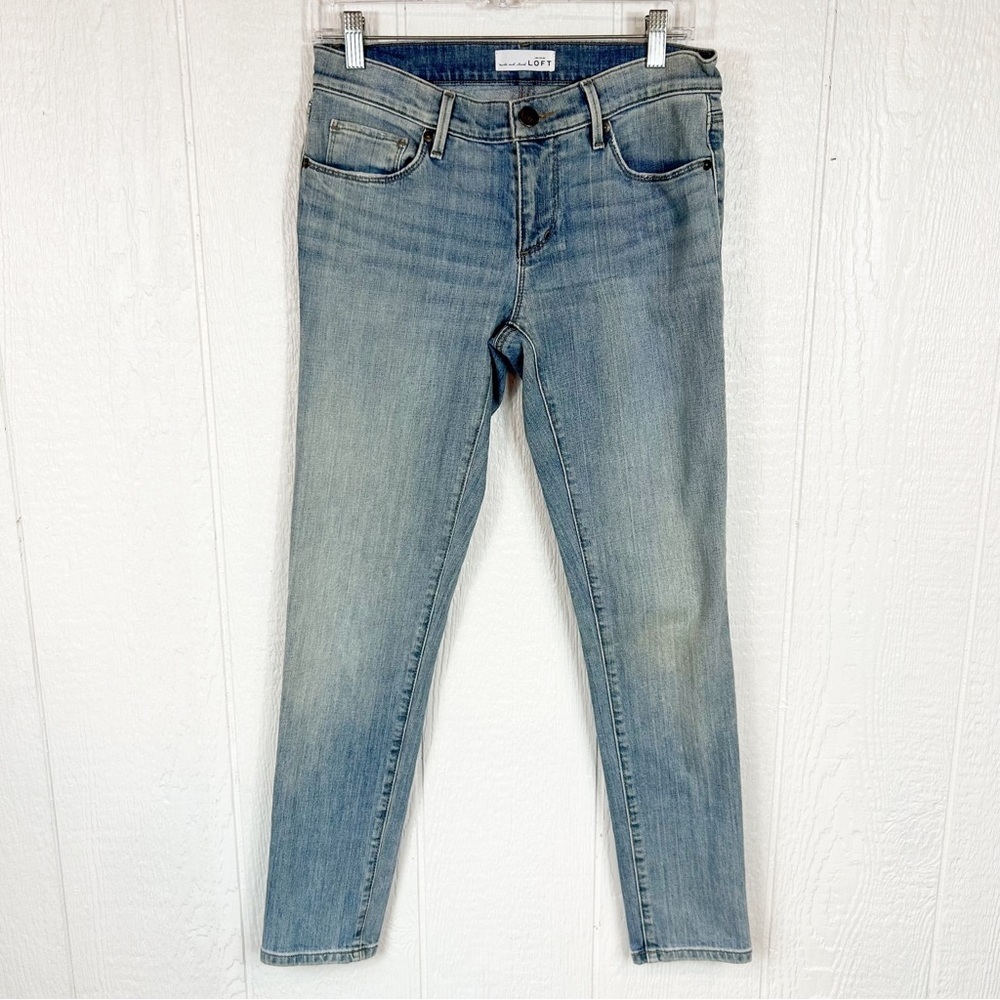 Ann Taylor Loft Light Wash Straight Leg Denim Blue Jeans Size 0